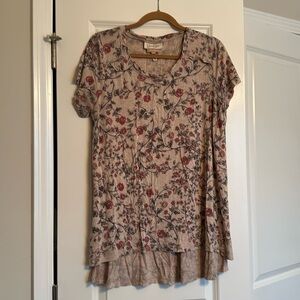 Jessica Simpson nursing t shirt